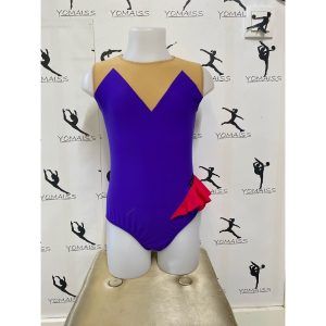 Virginia con volante morado bajo pedido